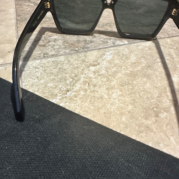 Louis Vuitton Black Sunglasses - Picture 5 of 6